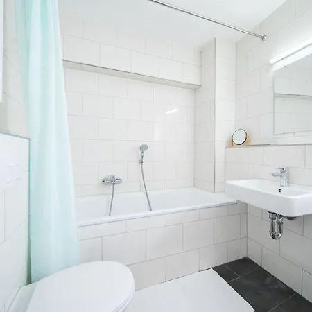 Favorite Stays -Suite And More - Altstadt Düsseldorf Buitenkant foto