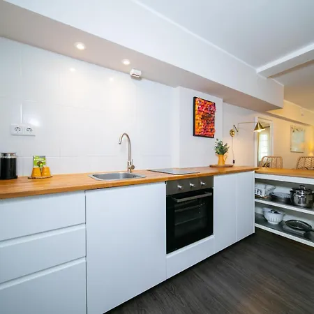Favorite Stays -Suite And More - Altstadt Düsseldorf Buitenkant foto