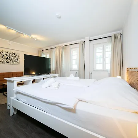 Favorite Stays -Suite And More - Altstadt Düsseldorf Buitenkant foto