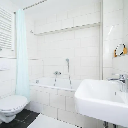 Favorite Stays -Suite And More - Altstadt Düsseldorf Buitenkant foto